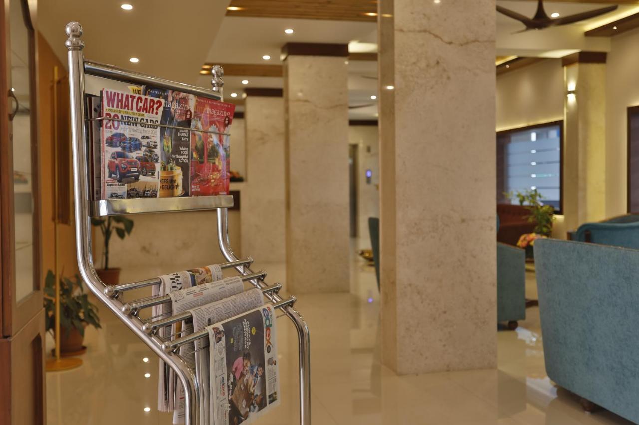 Hotel Panchavady Tiruvalla Exterior photo
